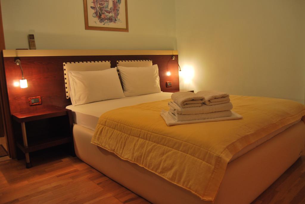 Hotel Panorama Saranda Szoba fotó